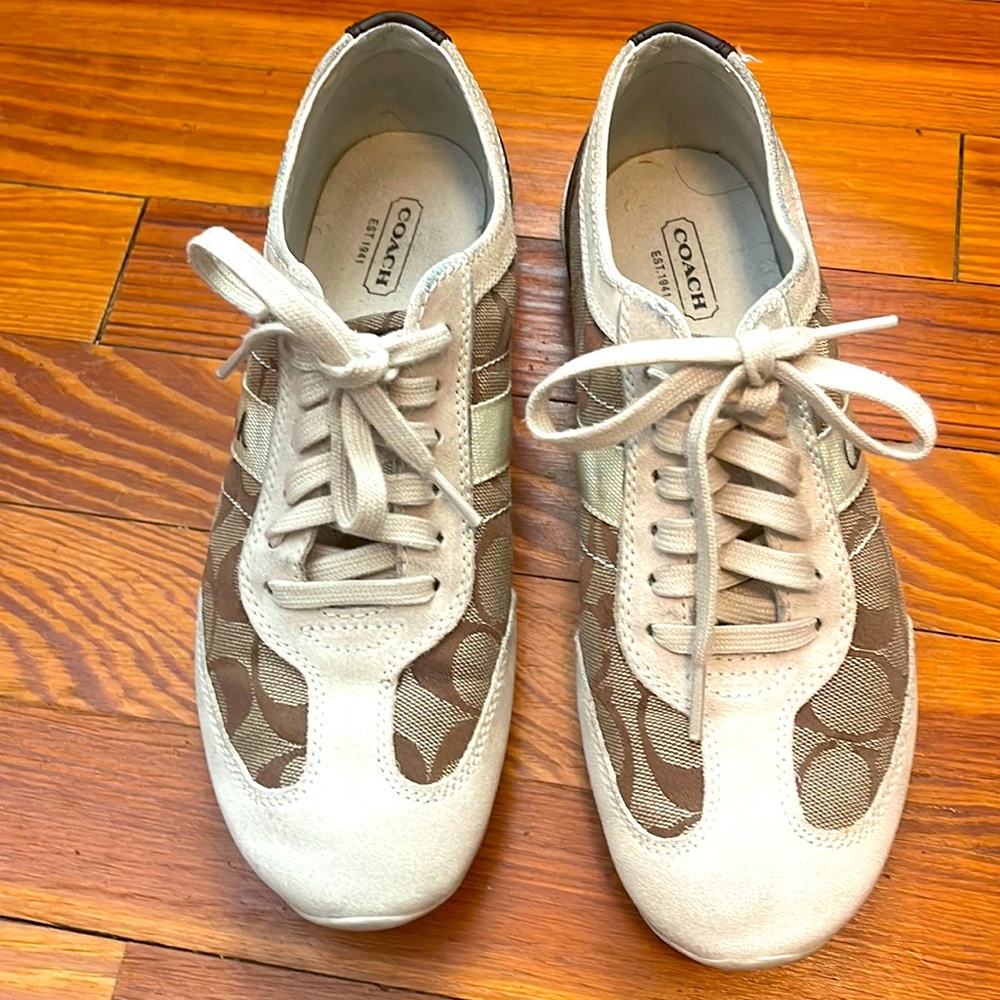 Coach sneakers. 8m, crème, canvas and leather. Gently used in vgc.